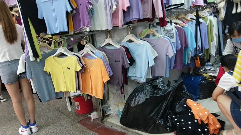 定制职业装: 畅通职场的新台阶